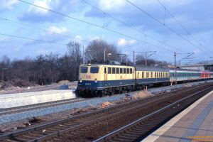 D27949 110 137