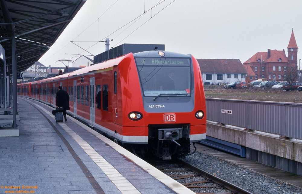 https://rueckblicke3.lokfoto.de/2001/2001_03/D29419_424_035.JPG